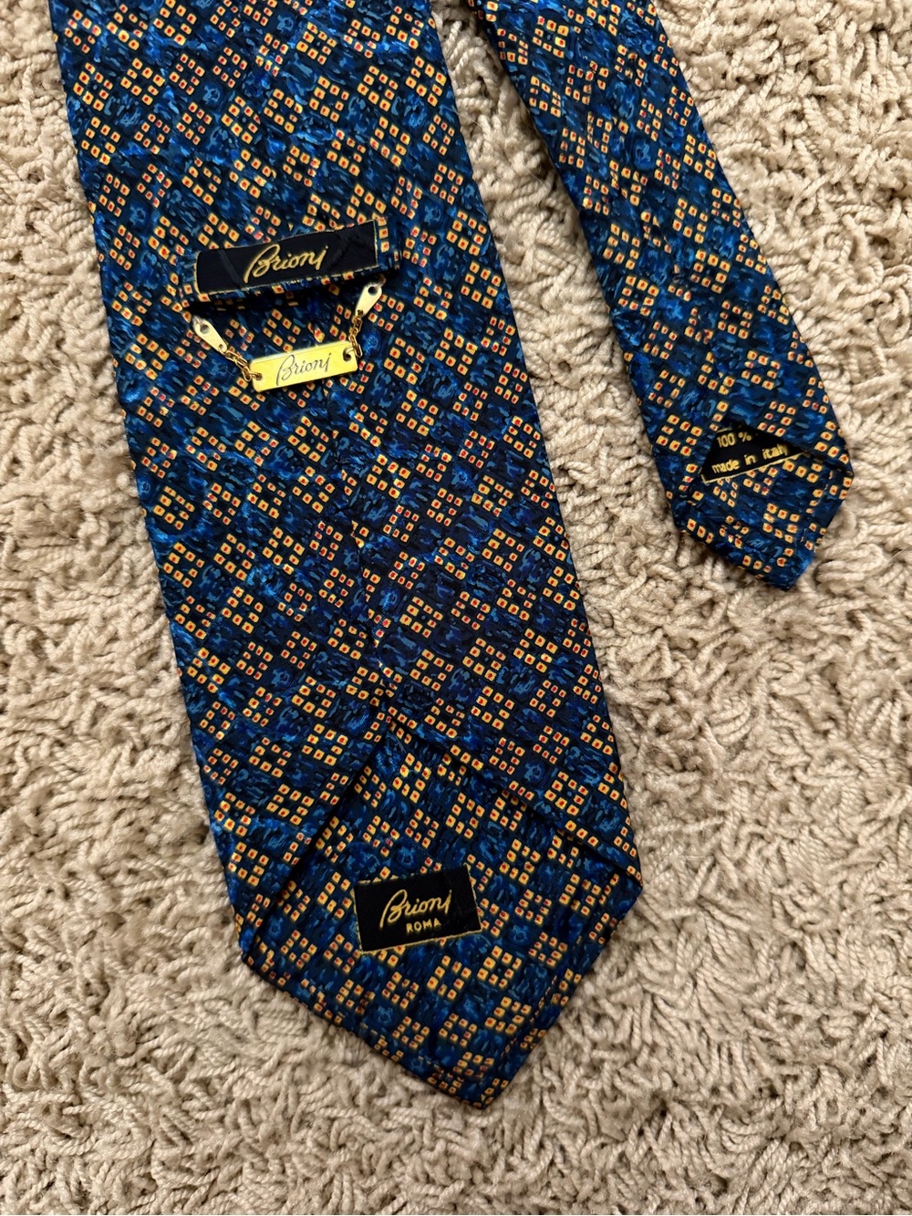 Brioni Men's 100% Silk Tie Blue Gold Geometric Pattern Designer Luxury 4x58
